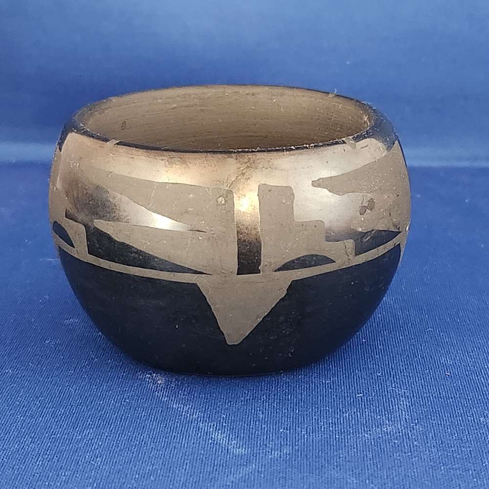 Black and Silver Decorative Pottery Bowl